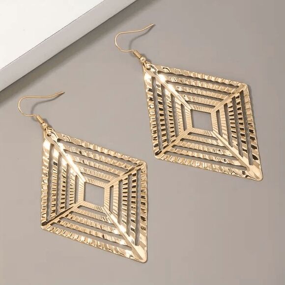 Boho Geometric Triangle Dangle Earrings - Picture 5 of 6